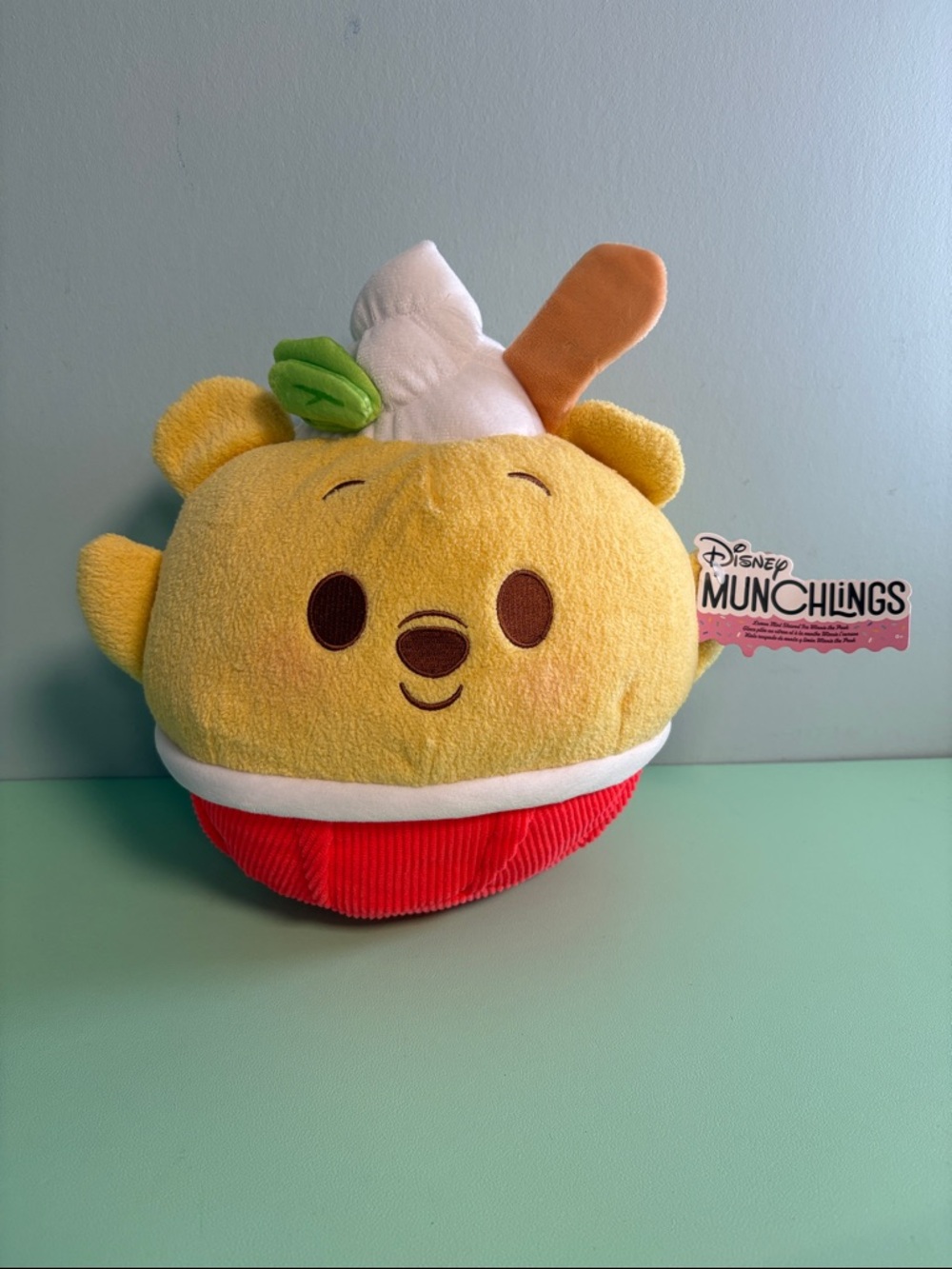 Disney Munchlings Winnie the Pooh Lemon Mint Scent Shaved Ice Stuffed Plush Toy